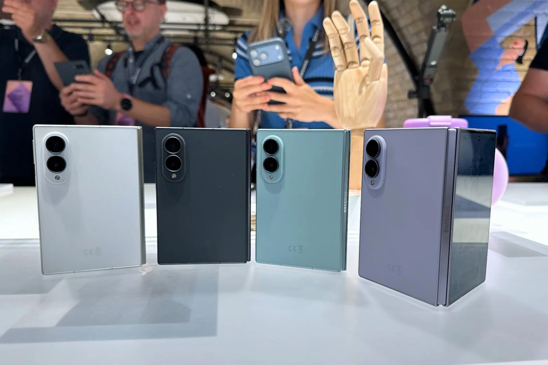 The Galaxy Z Fold8 options.