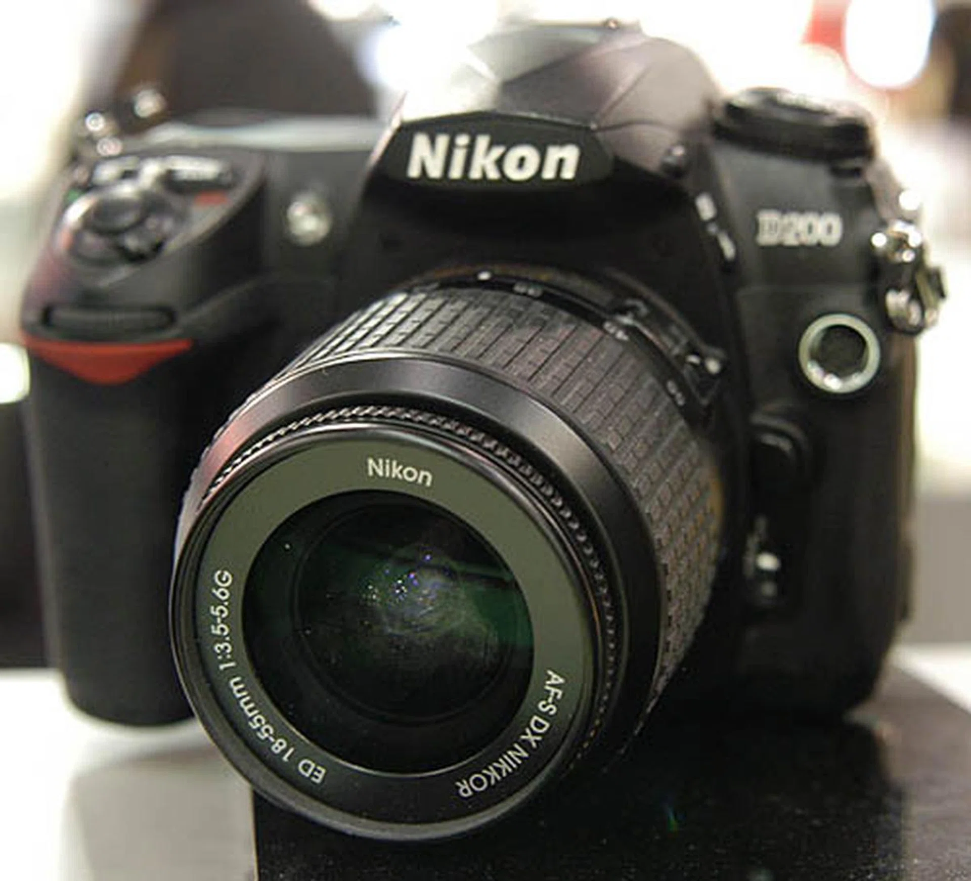 The mid-range Nikon D200 DSLR is also available at Sitex 2006 retailing for $2588 (body only). It comes with two 1GB compact flash memory cards, a Lowepro bag and a dry cabinet, which is an amazing package deal.