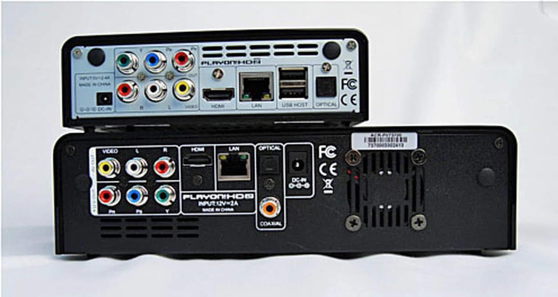 The Mini 2 is on the top, as you can see, the only port missing is the coaxial audio and the USB 3 slave port which is located on the right side of the HD2 (not pictured here)