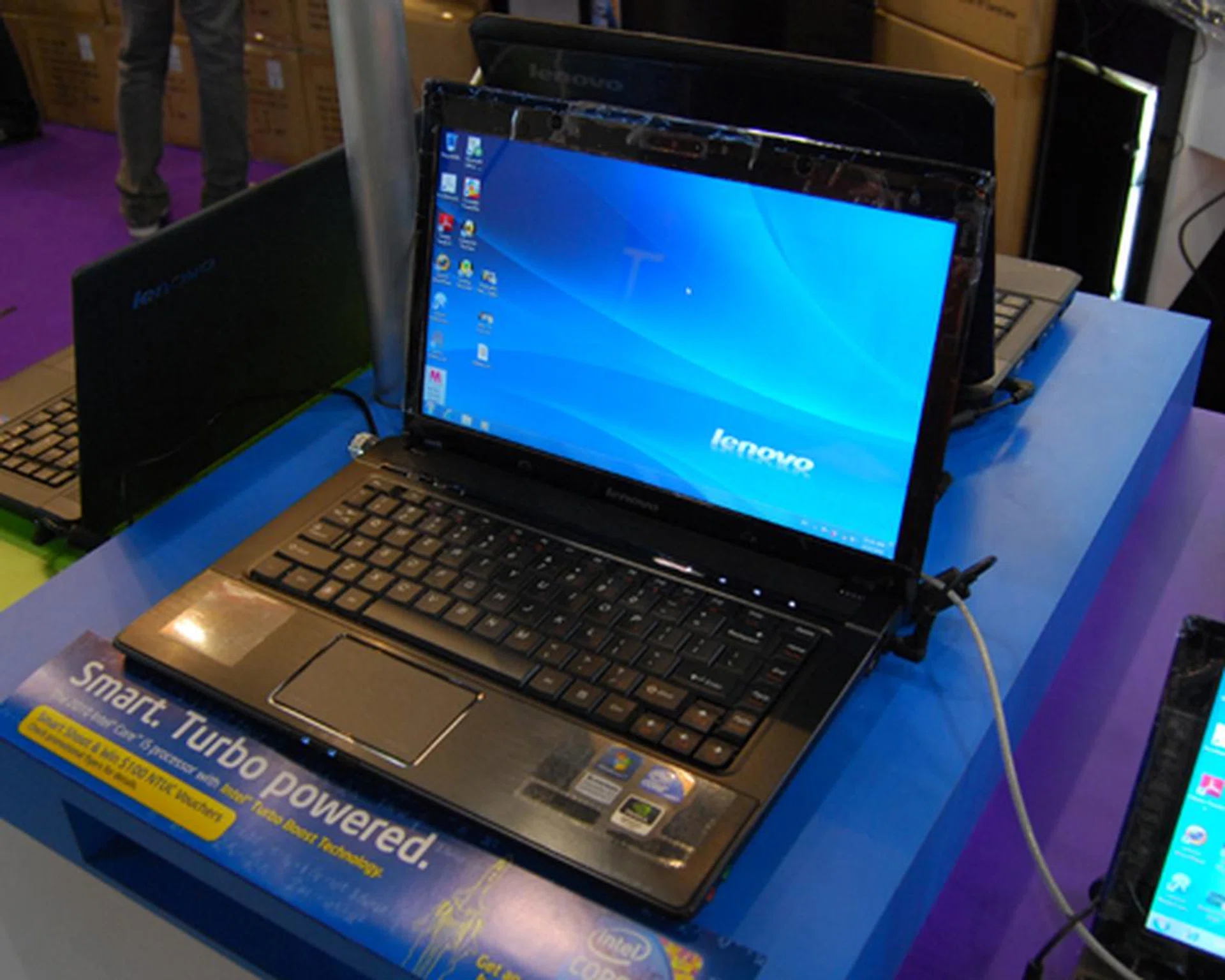 For something easier on the wallet with average computing power, there's the Lenovo G460, priced at $849 (usual price $1,149). Features found on the G460 includes an Intel Pentium processor (1.86GHz), Microsoft Windows 7 Home Premium, 2GB DDR3 RAM, 500GB SATA HDD and a 14-inch display.