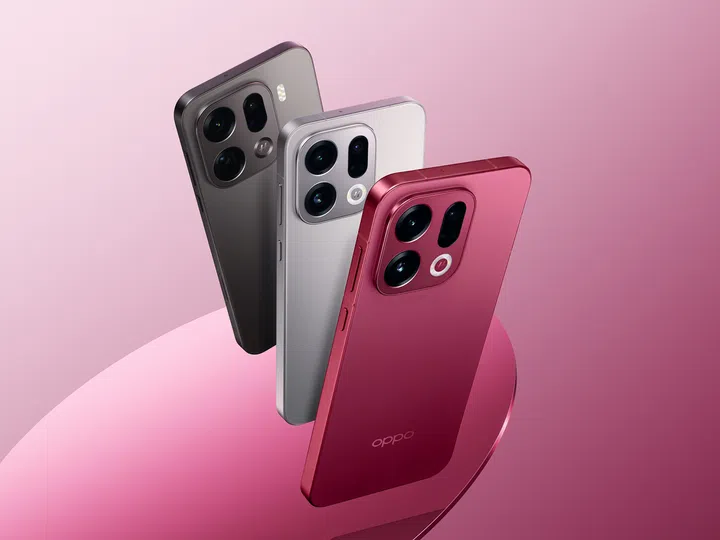 OPPO Find X9 in Space Black, Titanium Grey and Velvet Red (back to front)