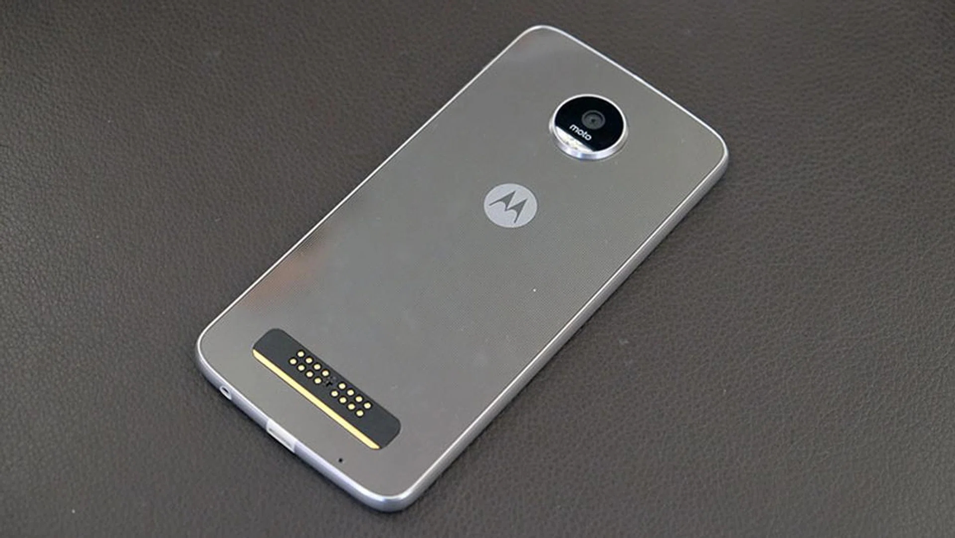 Moto Z Play rear