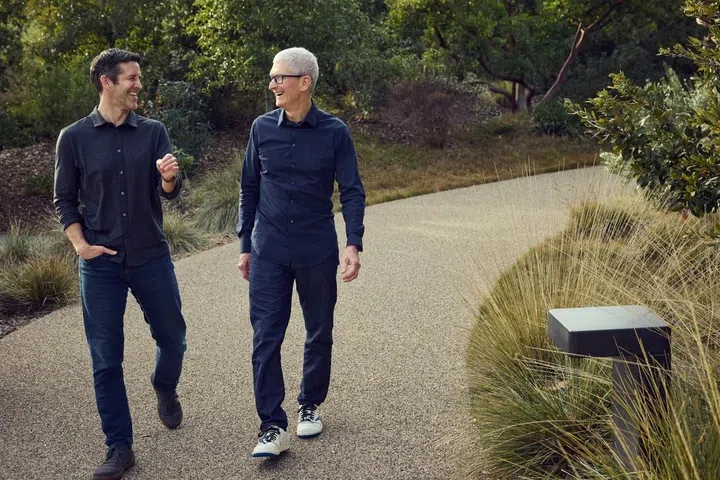 John Ternus and Tim Cook at Apple Park.