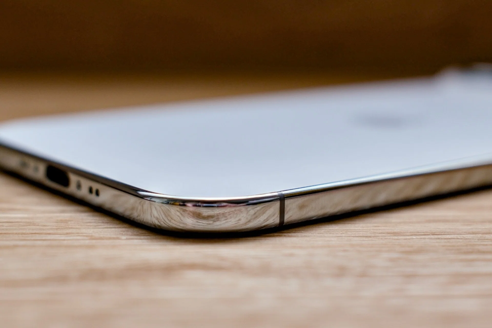 iPhone Air thickness
