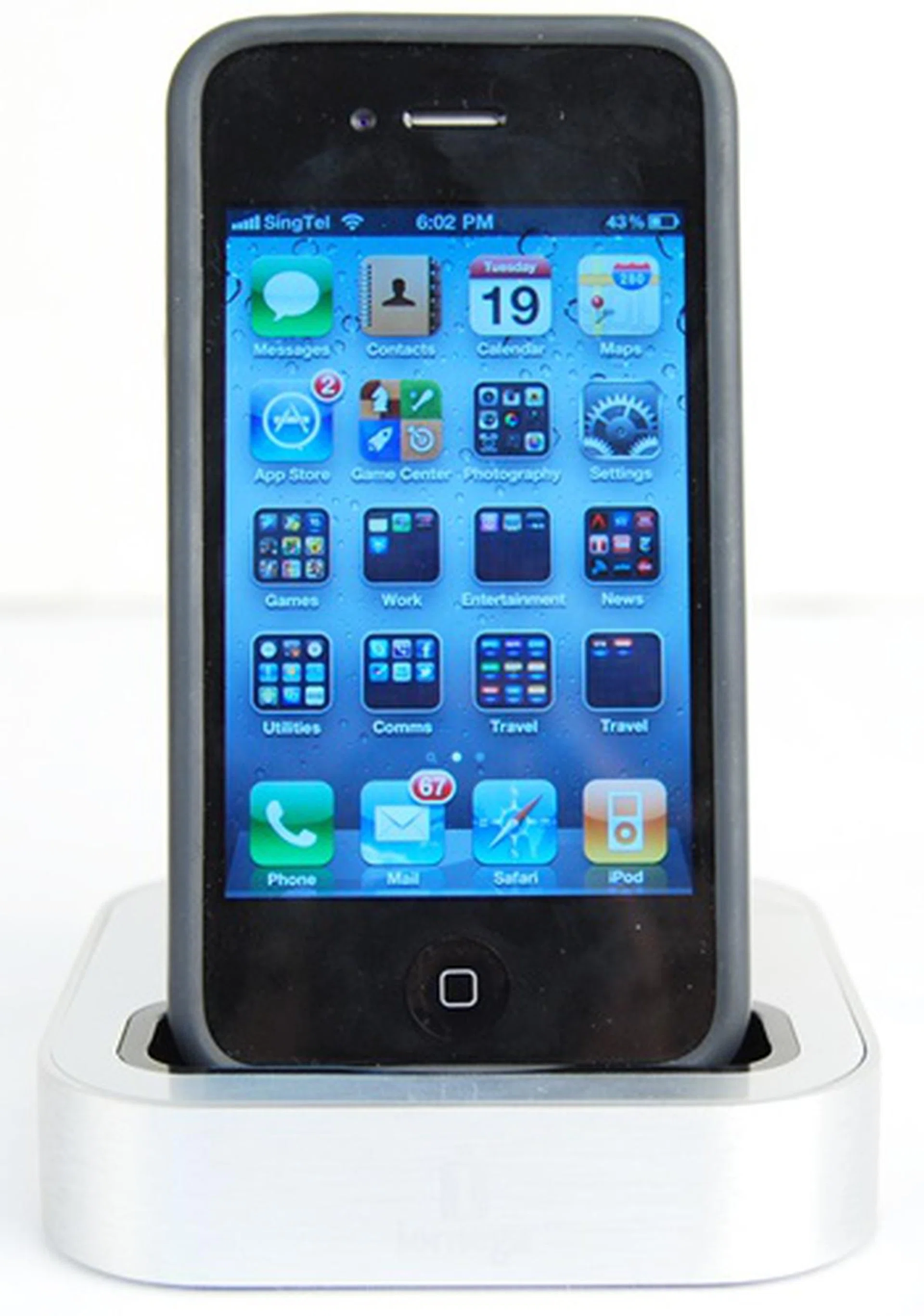 We'll be using an iPhone 4 running on iOS 4.3.1 to test out Iomega's SuperHero.