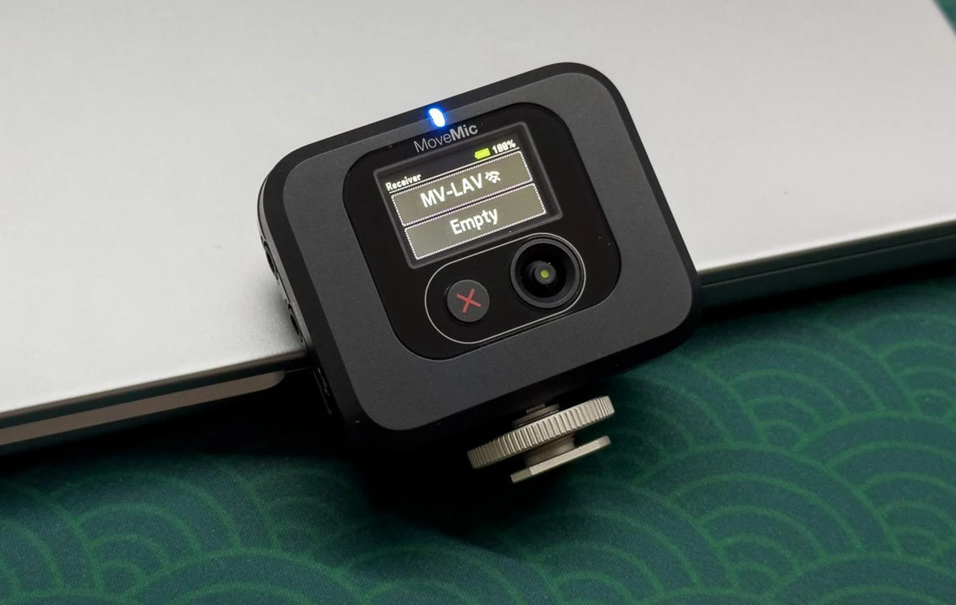 The receiver is relatively compact, although the cold shoe mount can't be removed.