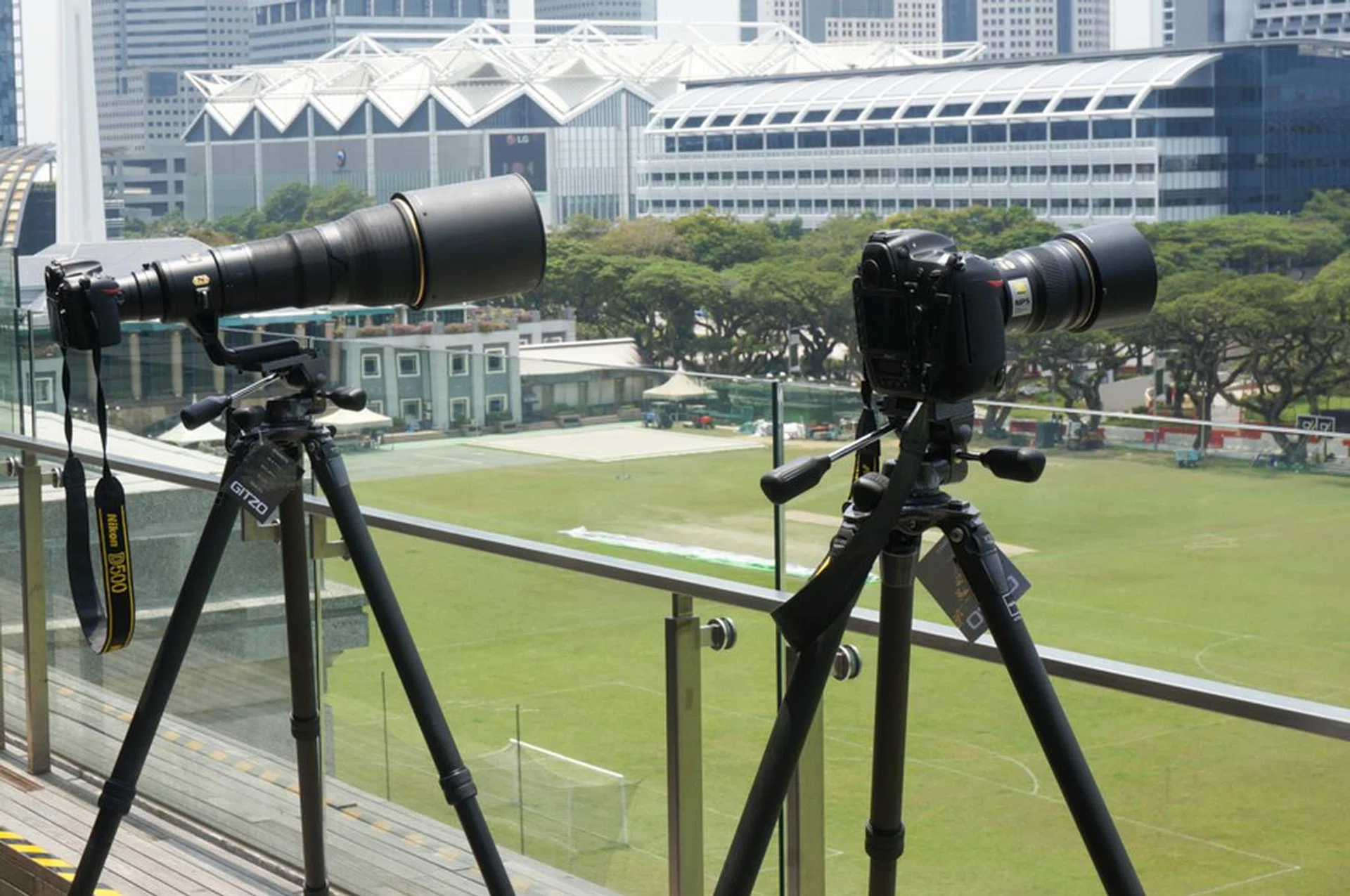 The D500 on the left with the D5 on the right.