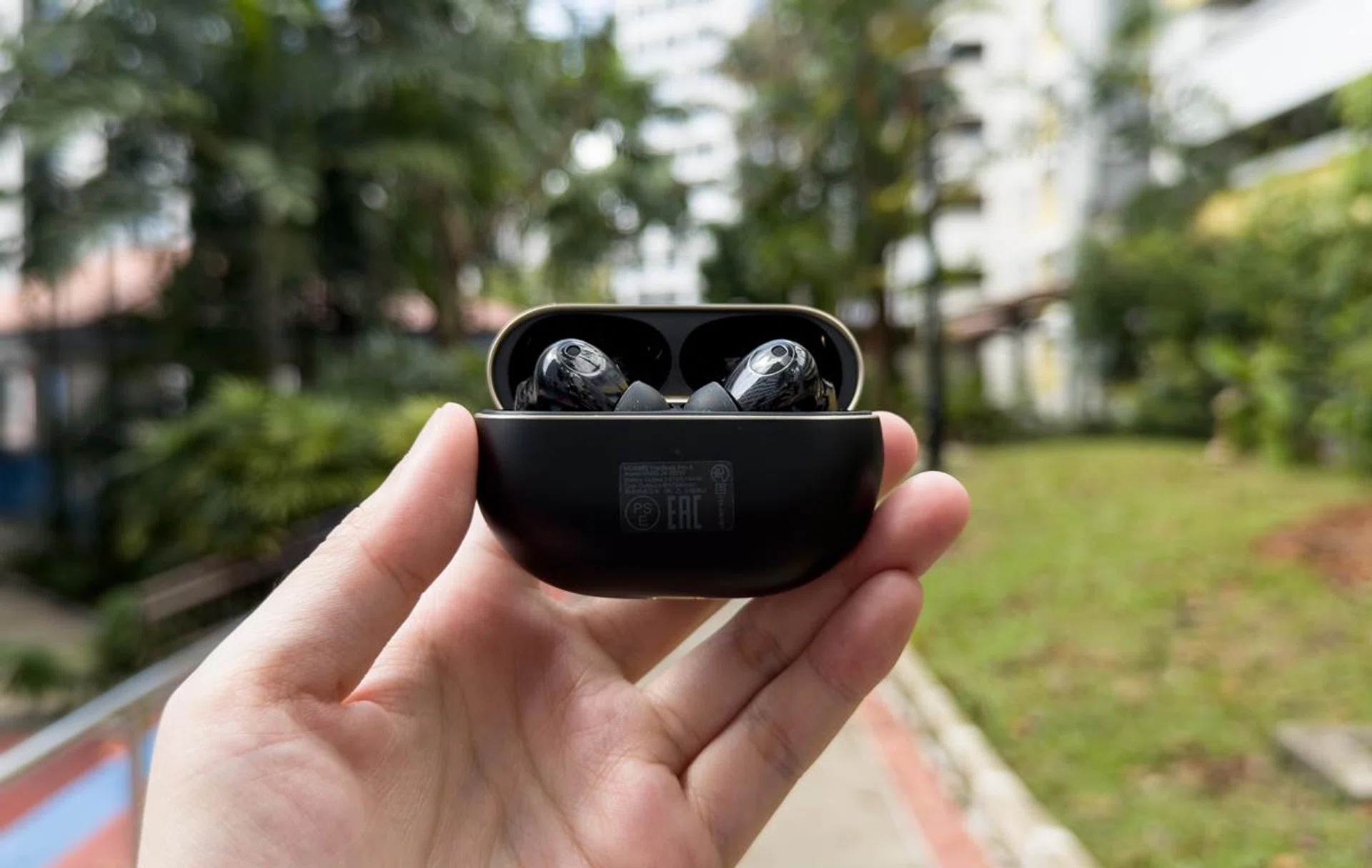 Huawei FreeBuds Pro 4. Photo: HWZ.