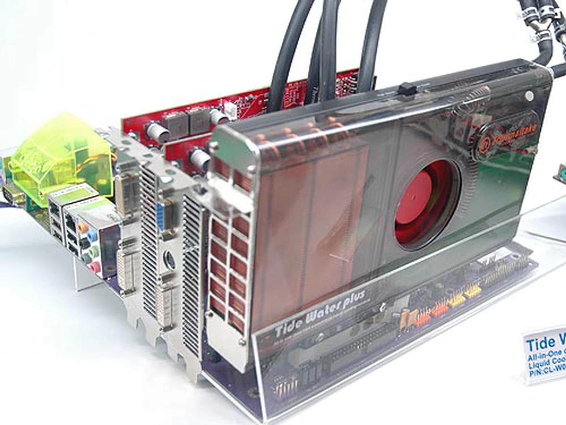 The Tide Water plus is built for water cooling of SLI or CrossFire systems as it comes with two VGA copper waterblocks.