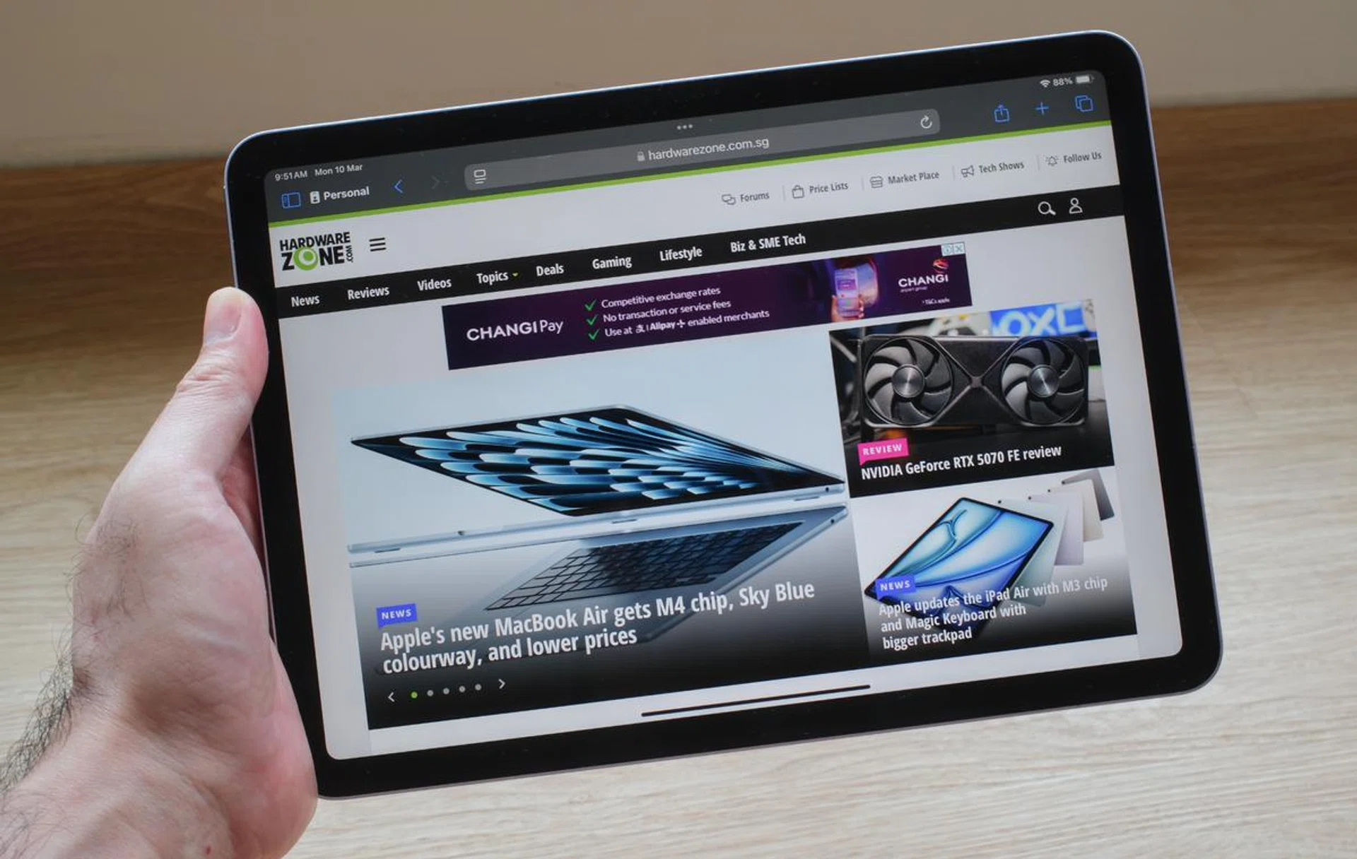 The iPad Air not a bad iPad, but it doesn't represent good value. Photo: HWZ