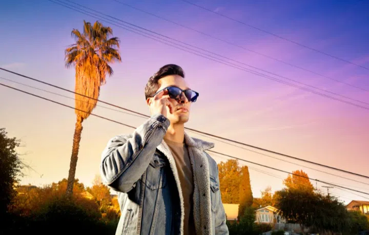 Customers can also add a prescription lens. Image courtesy of Razer. 
