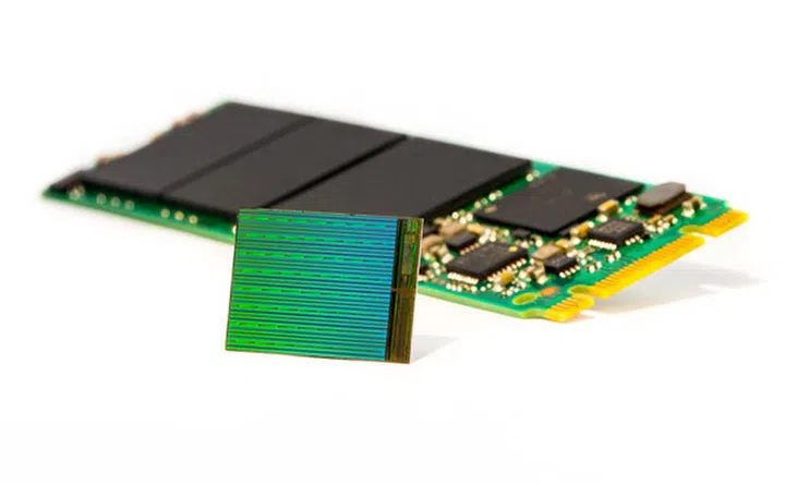 The new 3D NAND will enable gum stick-sized SSDs with more than 3.5TB of storage. (Image Source: Intel)