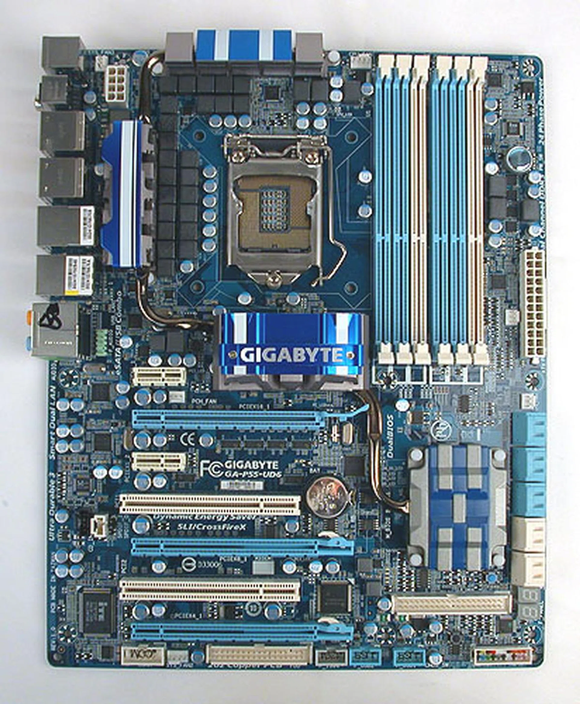 The color scheme reminded us of Gigabyte's EX58-EXTREME motherboard. It's a very crowded board, with almost every centimeter of space used.