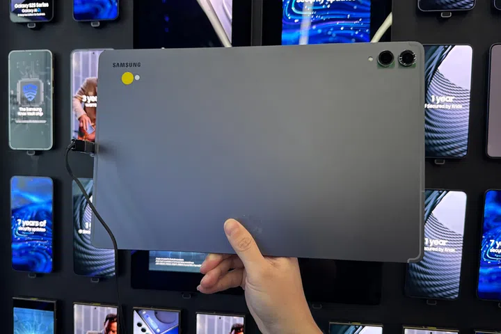 Samsung Galaxy Tab S11 Ultra.