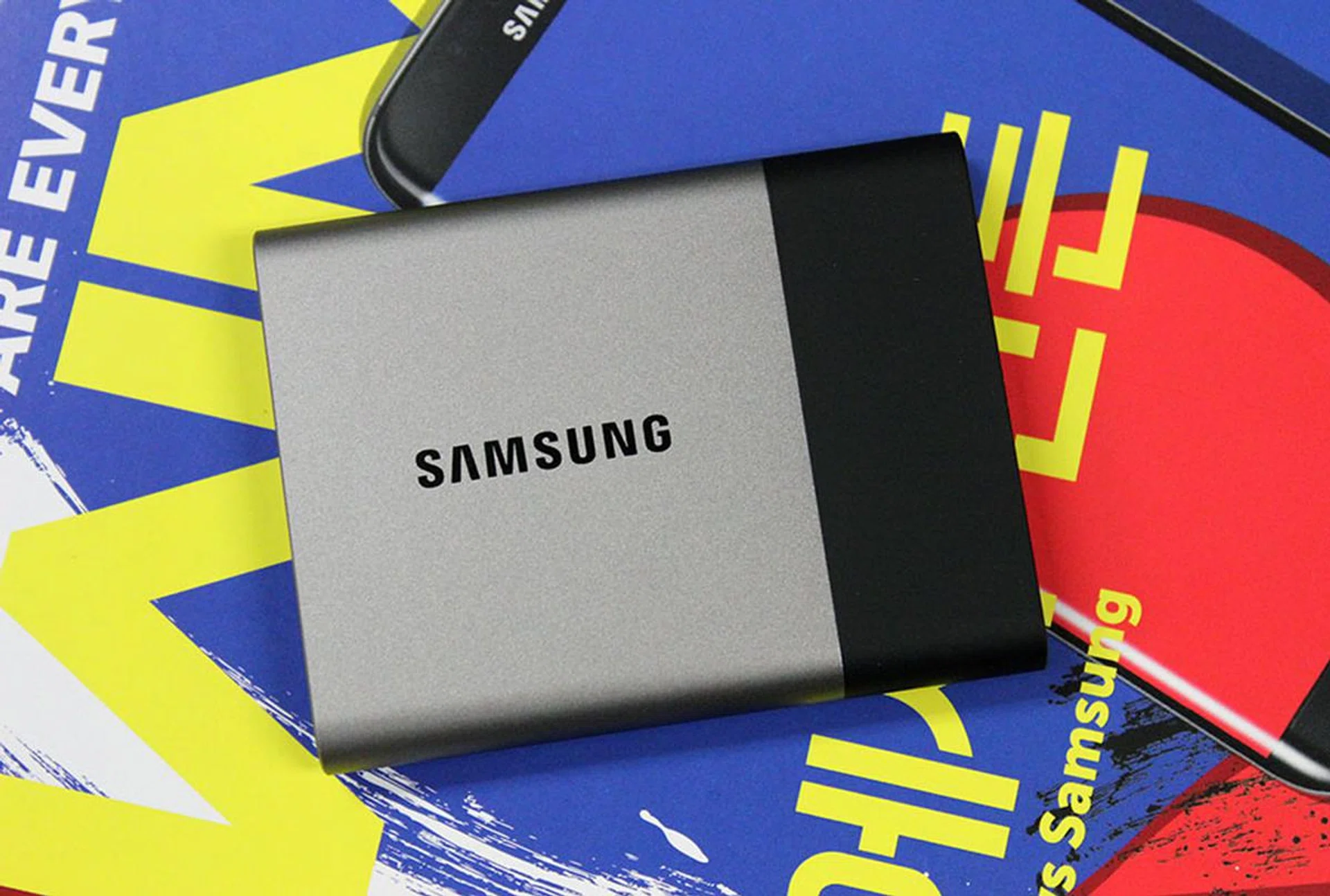 This is the new Samsung portable SSD T3. Doesn't it look familiar though?
