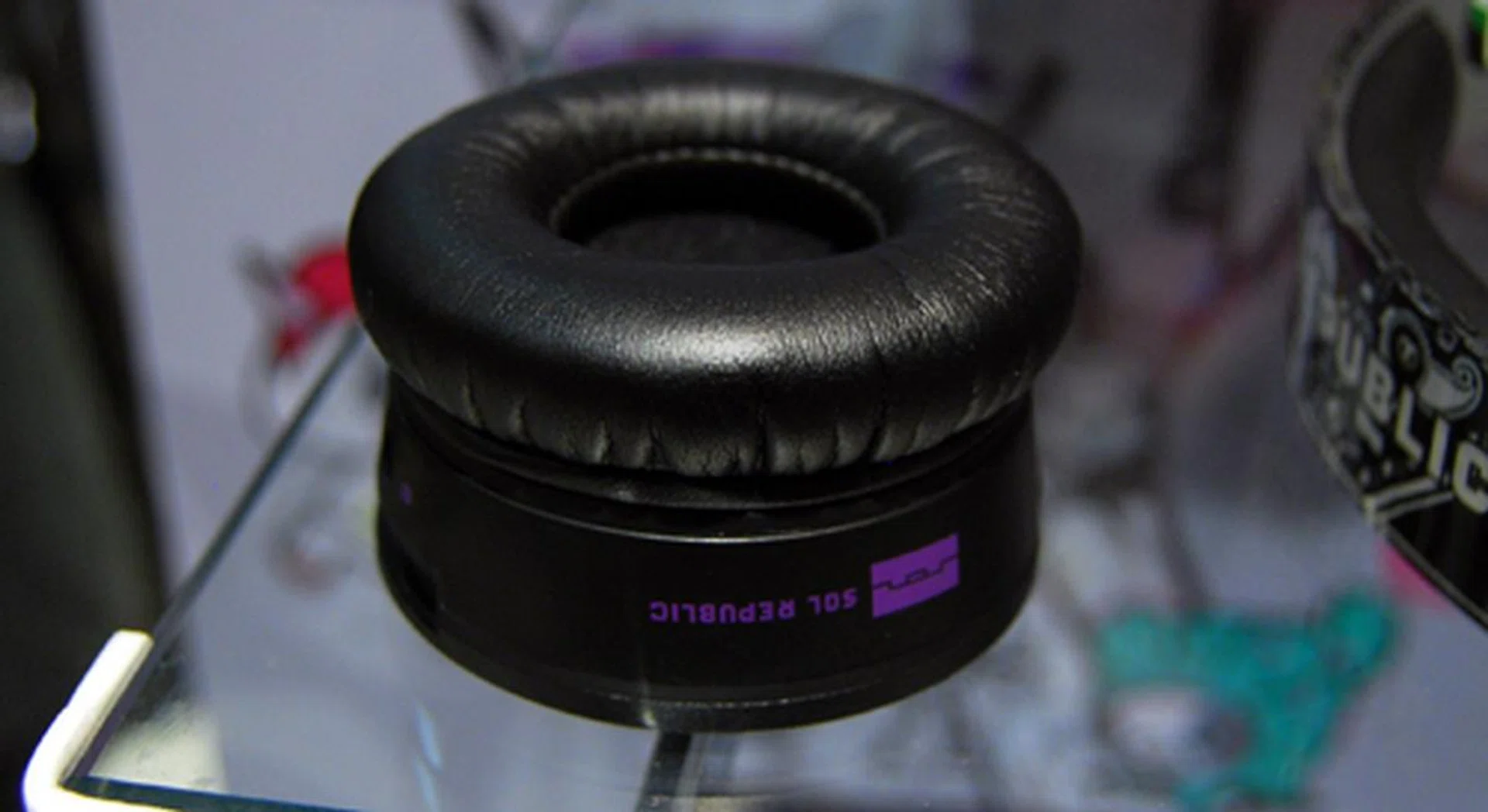 The new Sol Republic headphones come with "V10 Sound Engines" as pictures, but these can be replaced with the higher quality V12 or the lower quality V8 as additional purchase options (though we're not quite sure why anyone would downgrade to a V8).