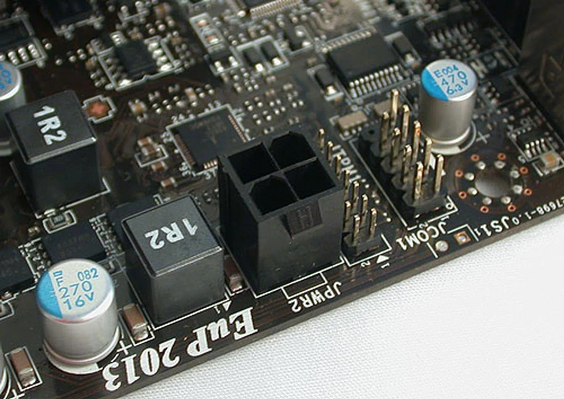 This MSI board also requires a 4-pin ATX power connector. 
