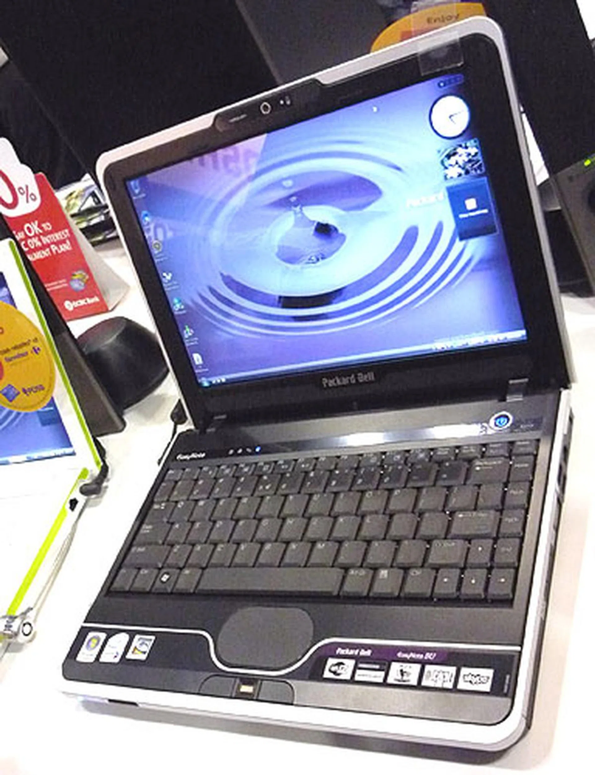  The EasyNote BU series comes in two flavors, differing in the choice of CPU installed. The higher end model has a T7200 processor compared to a T5600 on the other. Both have 1GB of DDR2 memory, Intel GMA 950 graphics accelerator, 120GB SATA hard drive and weighs up to 1.7kg. Prices are either $1298 or $1398.  