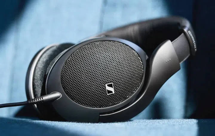 The new Sennheiser HD 550. Doesn't it look familair? Photo: Sennheiser