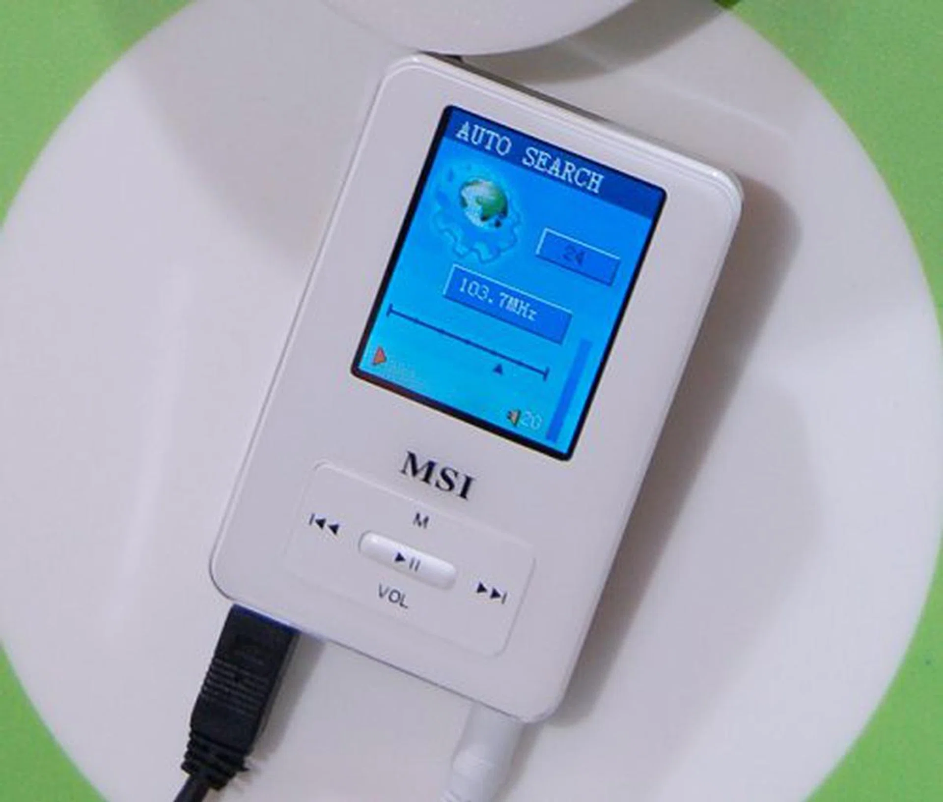 The slim MSI MegaPlayer P500 uses built-in memory ranging from a low of 128MB to 1GB. It features a 1.8-inch color LCD that can be used to display photos and videos and it's compatible with MP3, WMA, WAV, JPEG, and BMP files. There's even a built-in FM Radio capable of storing 30 of your favourite stations.