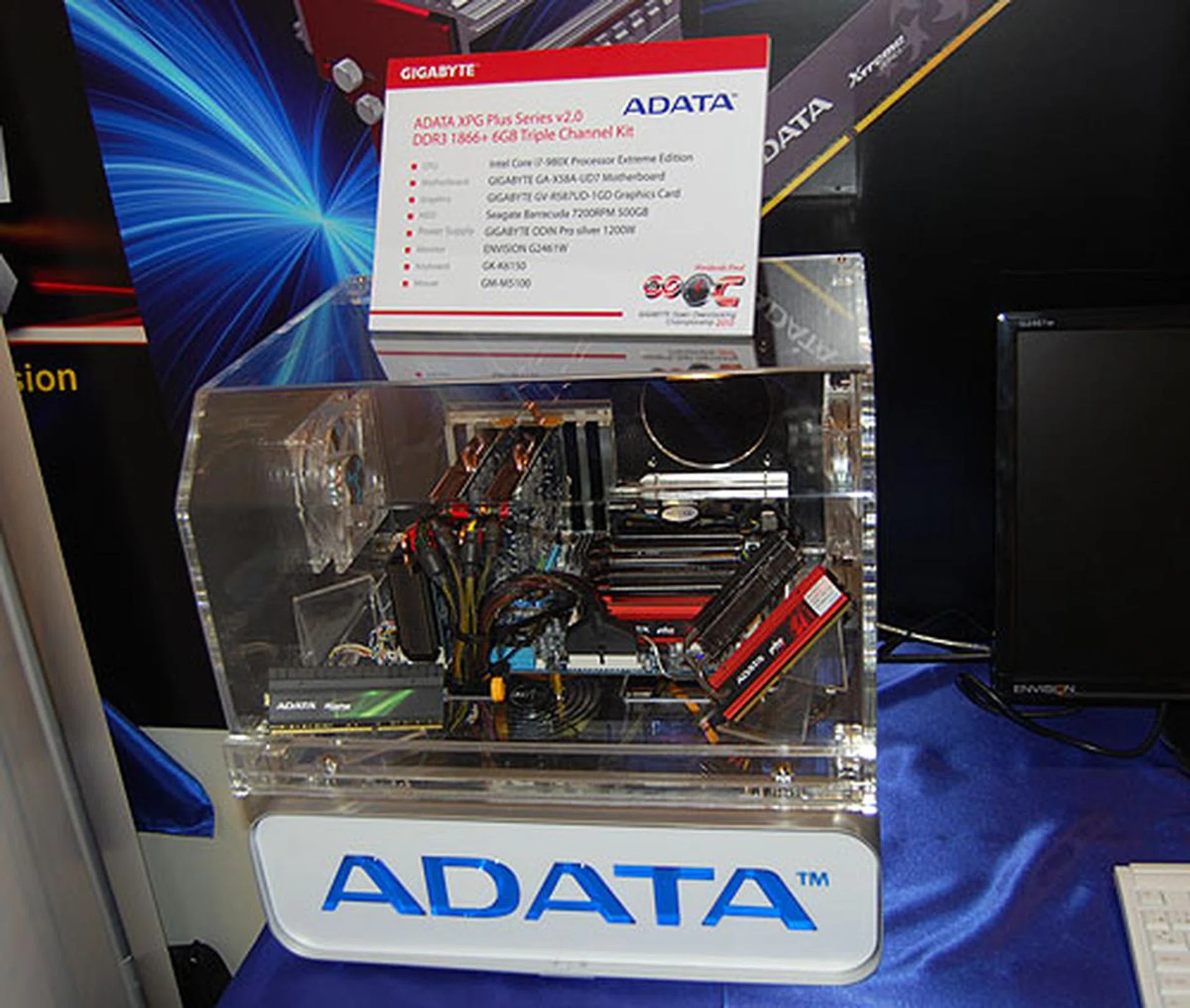 Sponsors like ADATA also gets a chance to show off their products, like this demo system using the same triple channel kit used in the competition.