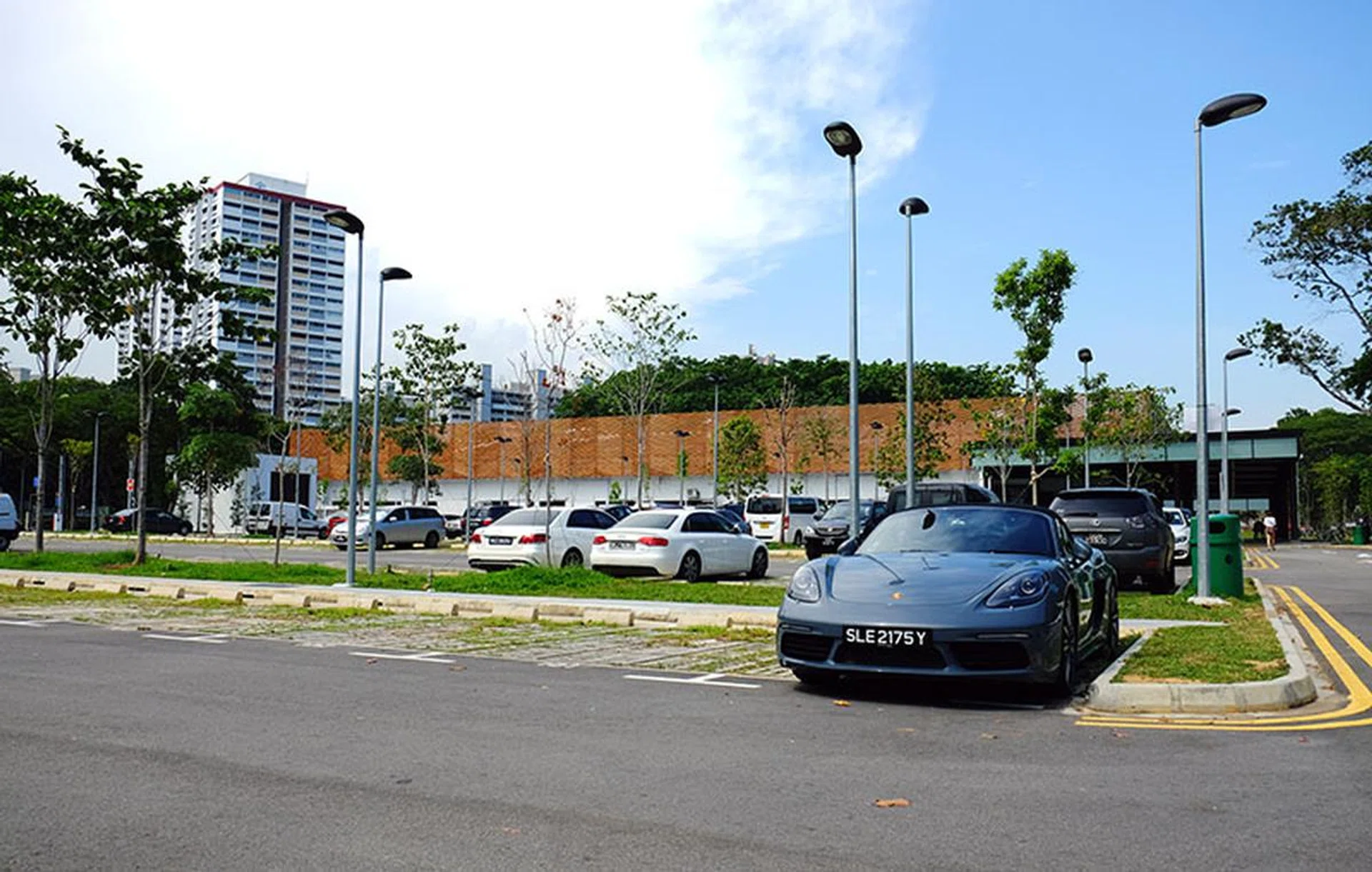 Traveling down the coast of Singapore, we finally arrived at East Coast Park.