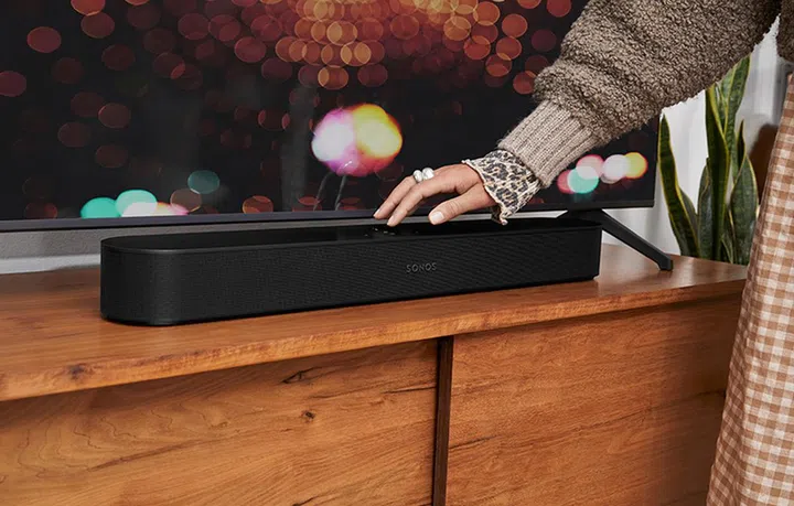 Sonos Beam (Gen 2) soundbar.