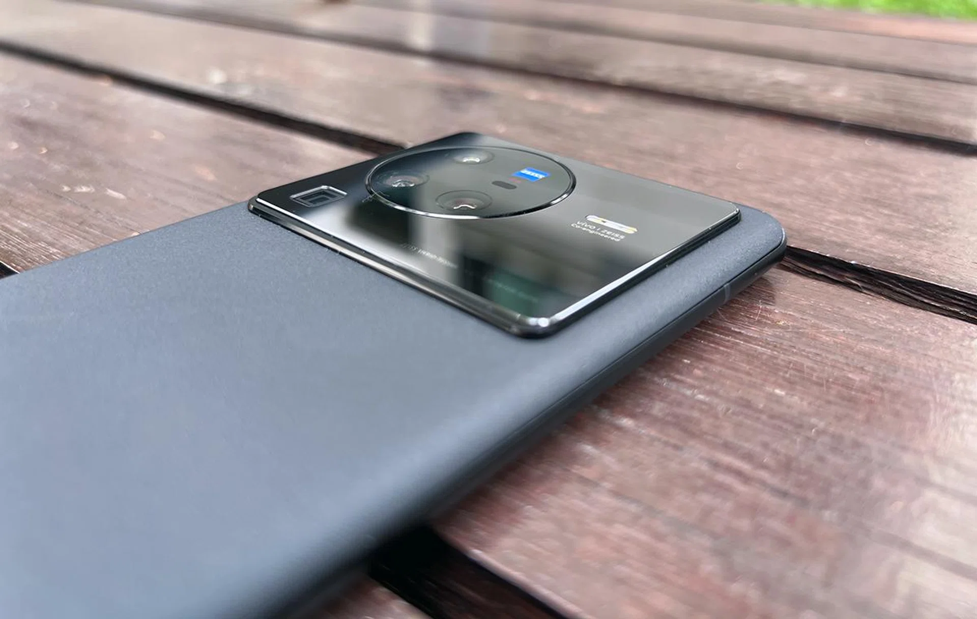 Vivo X80 Pro.
