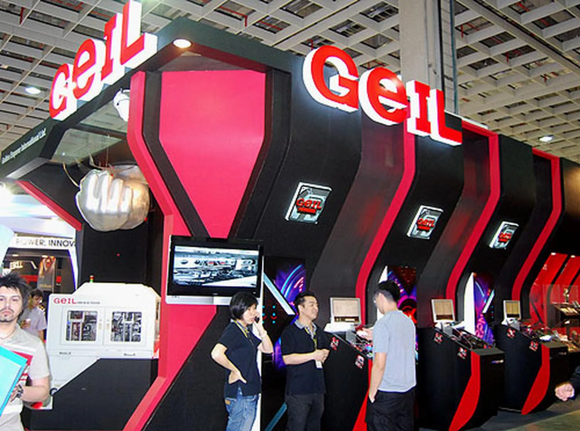  Geil had its entire range of memory modules on show.  