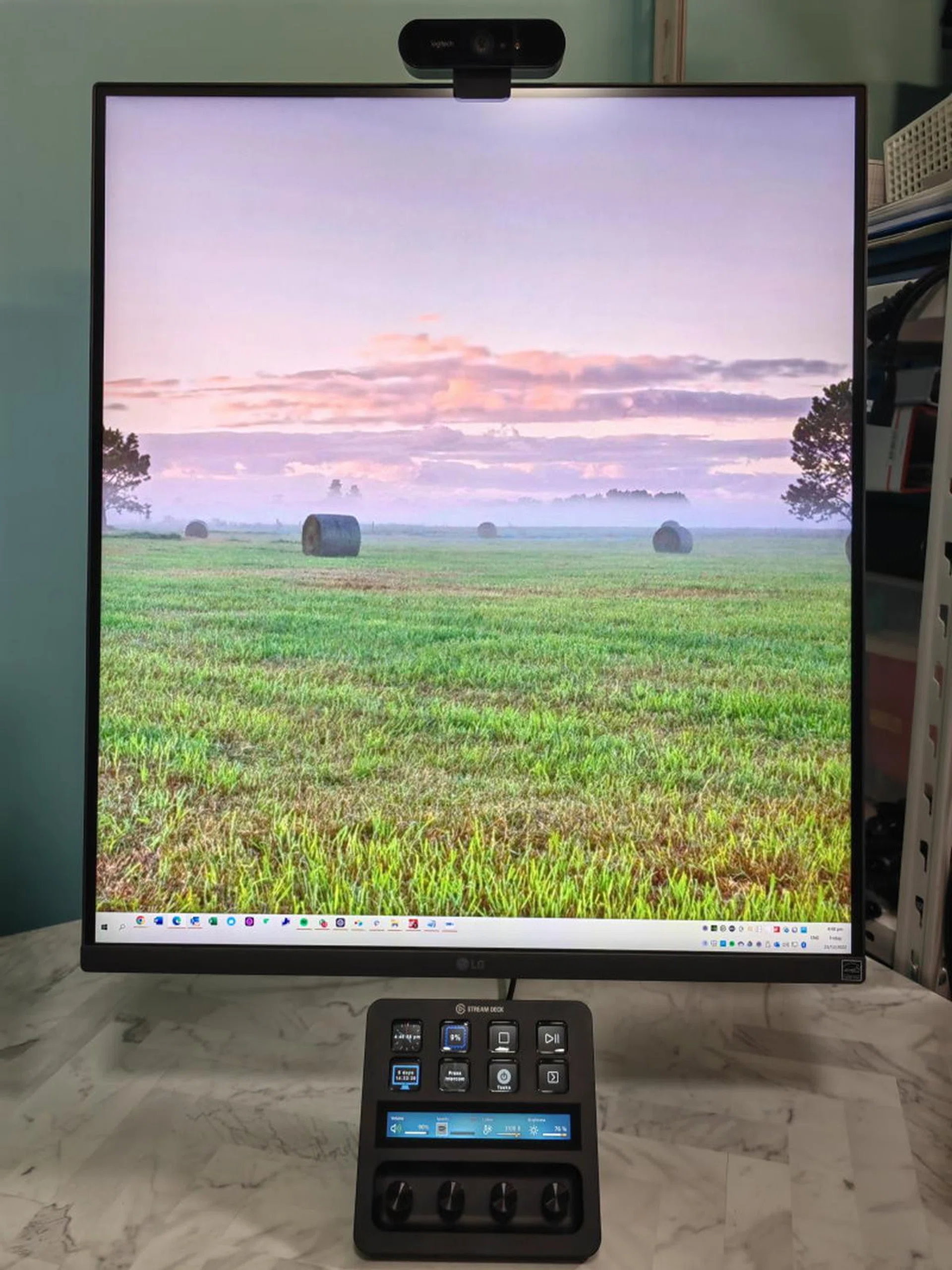 A standard monitor height placement would make the DualUp uncomfortable to view, and prove troublesome for webcam angling. Lowering the screen's height for this purpose solves that.