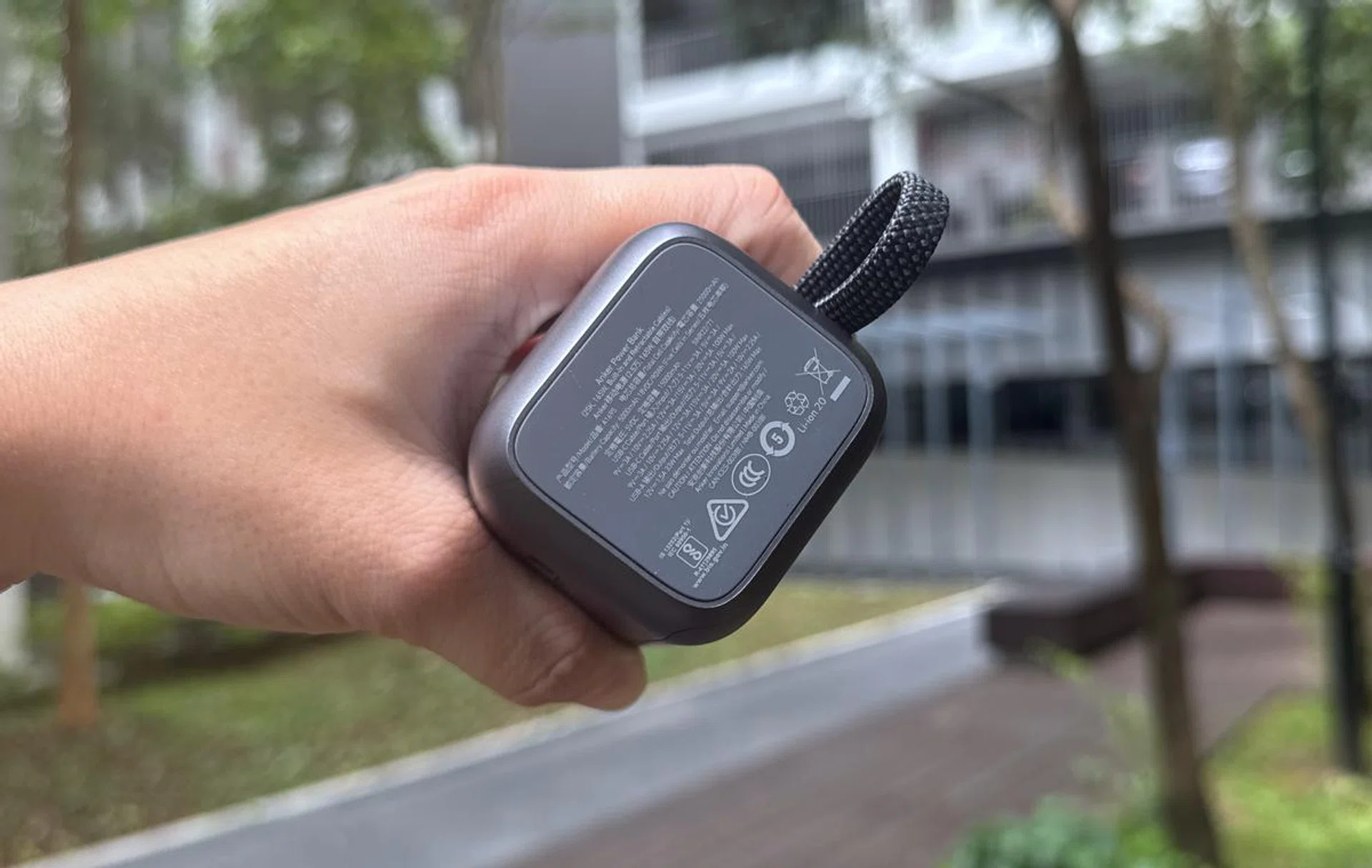 Anker 25,000mAh Power Bank (165W, Built-In and Retractable Cables). Photo: HWZ.