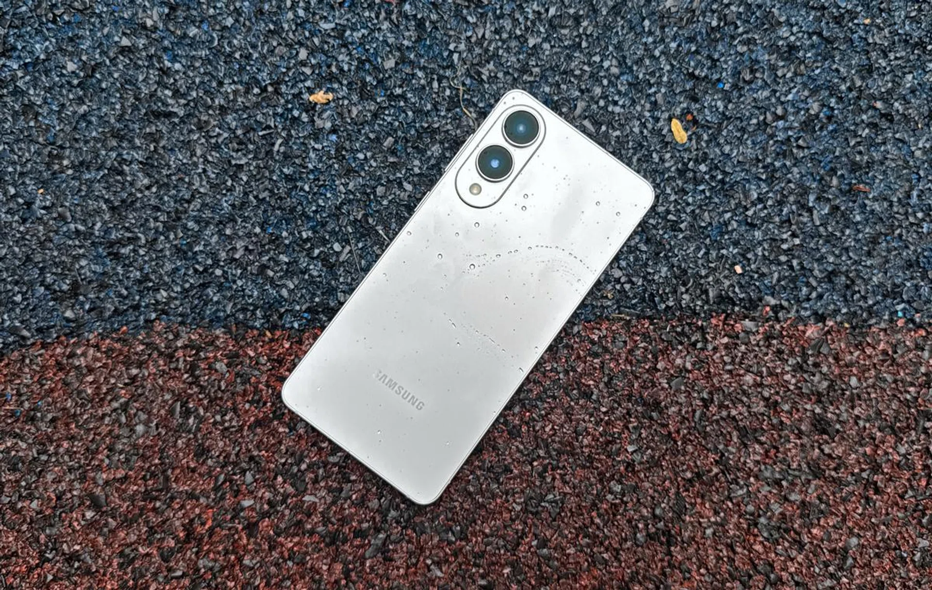 Samsung Galaxy S25 Edge. Photo: HWZ.