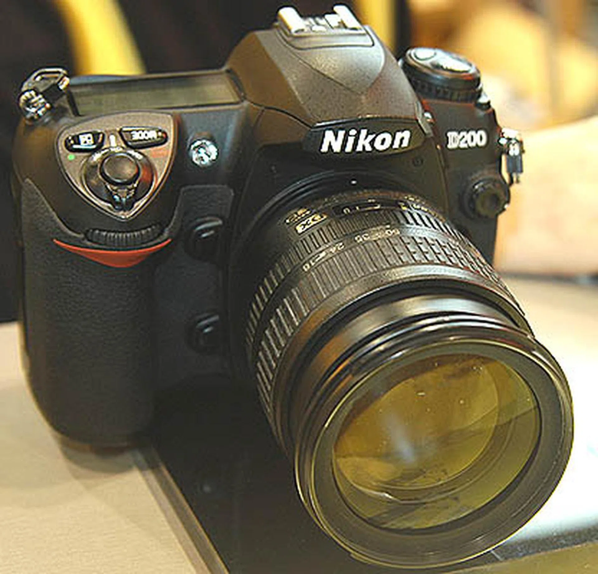  The D200 mid-range DSLR is the one that begins to set apart the pros from the wannabes. Its 10.2-Megapixel sensor, fast 5fps shooting mode and rugged magnesium alloy body are features that make it stand out from the rest. At the IT Show, the D200 is going for S$2588 and comes with a free AF 50mm f1.8D lens, Lowepro bag, two 2GB CF cards and a whole lot more.  