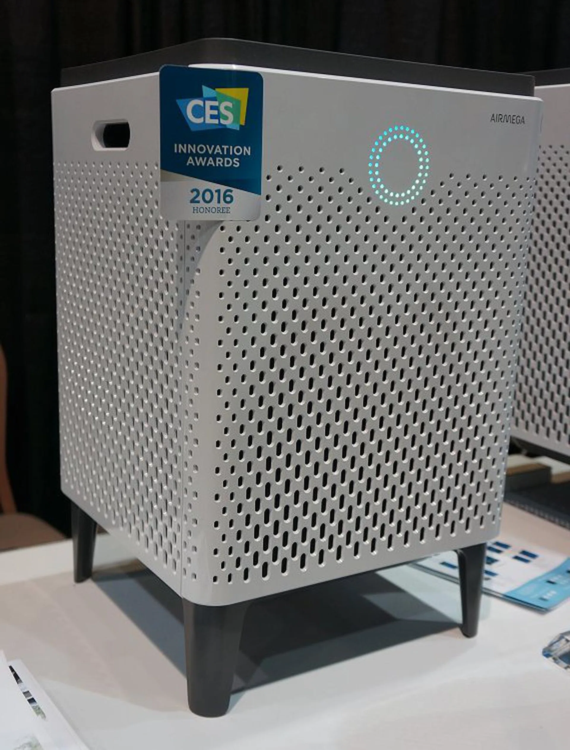 Airmega combines great design and advanced monitoring and control options that make this air purifier an excellent choice in any home. It even has real-time air quality indicator through ringed color LEDs on its front face and a filter lifetime indicator that tells you when it’s time to wash or replace its filters.