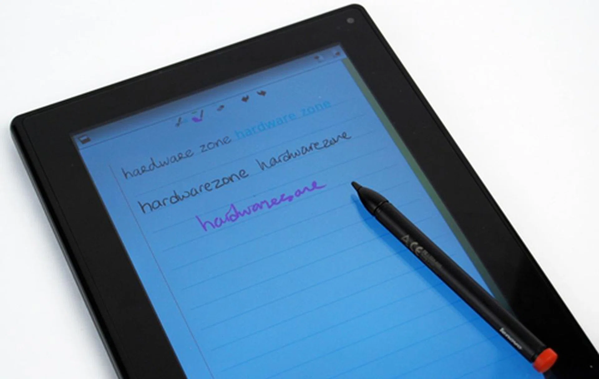 Here are some examples of the capabilities of the Pen and its native note-taking app. The Real Time Conversion Pen Input converts your handwritten notes automatically into uniform fonts while the Standard Pen Input maintains the style of your writing.
