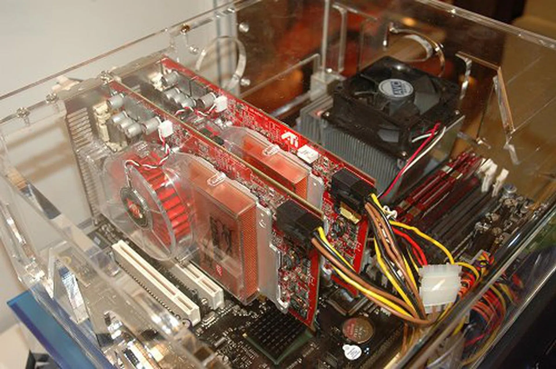 Also at Computex 2005, ATI finally unveiled their own multi-GPU solution, CrossFire. First impressions were good and we were especially excited about its flexible card configurations.
