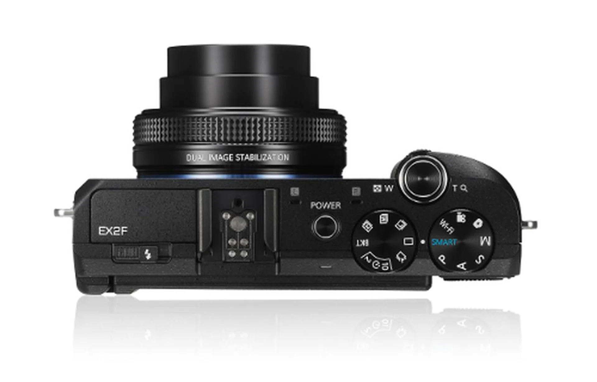 The dials are easy to rotate due to their placement and large size.