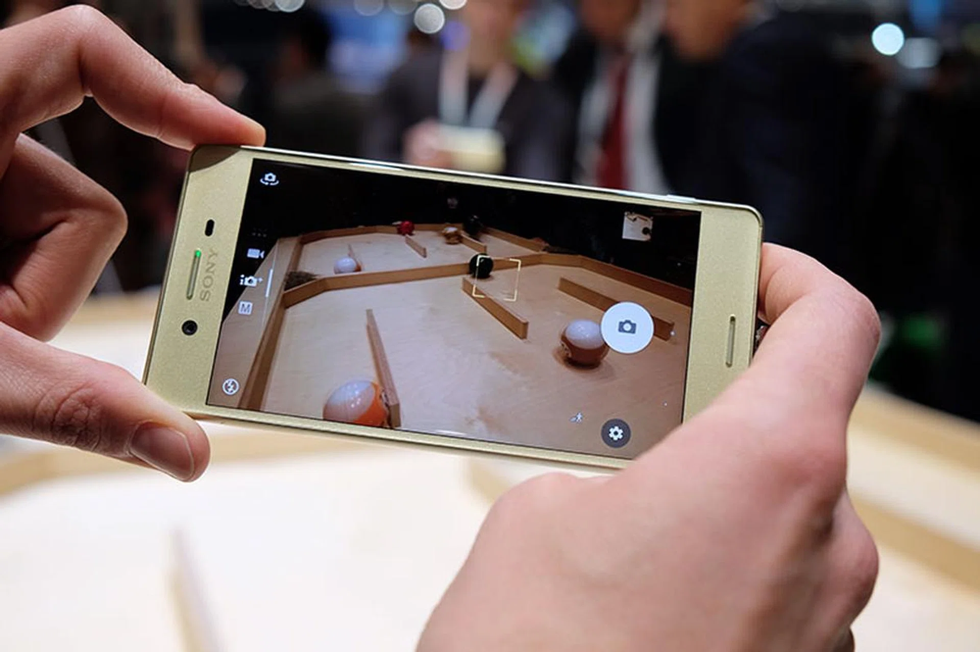 Sony Predictive Hybrid Autofocus