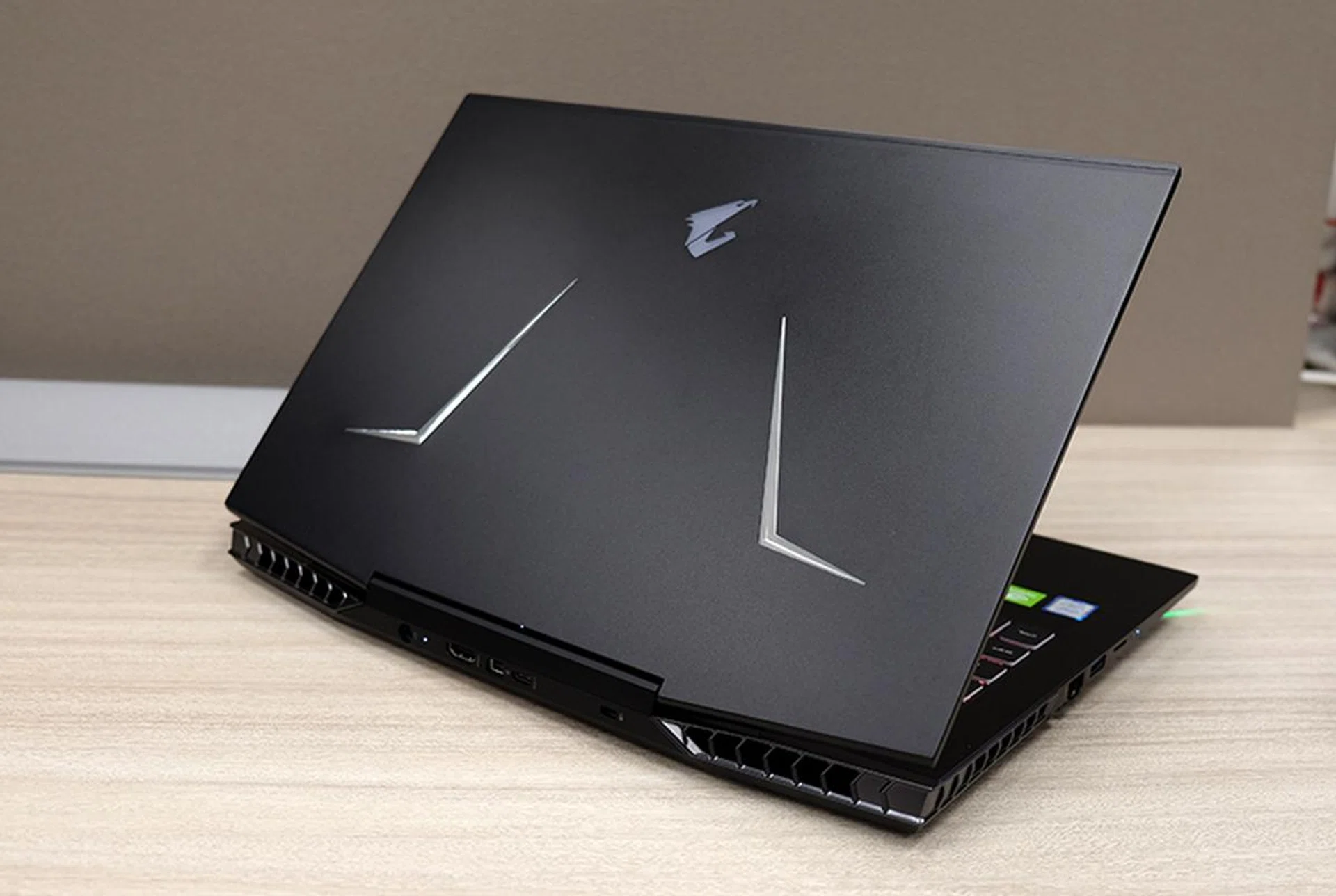 Aorus 15
