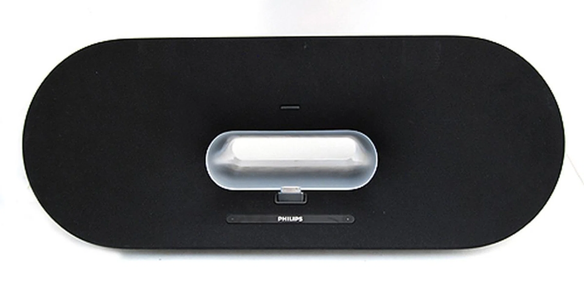 As befits a premium dock, the Fidelio Primo DS9000 has an unfussy, simple, but classy design.