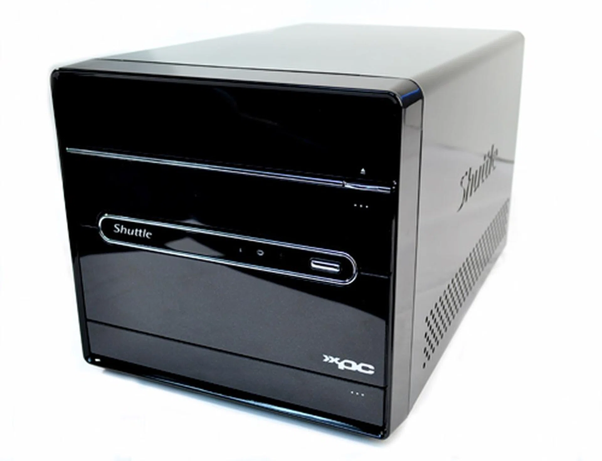 Intel's Core i7 is now available in small form factor thanks to Shuttle.