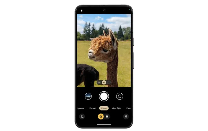 Manual lens selection (U, W, and T) now available in Pixel's default camera app.