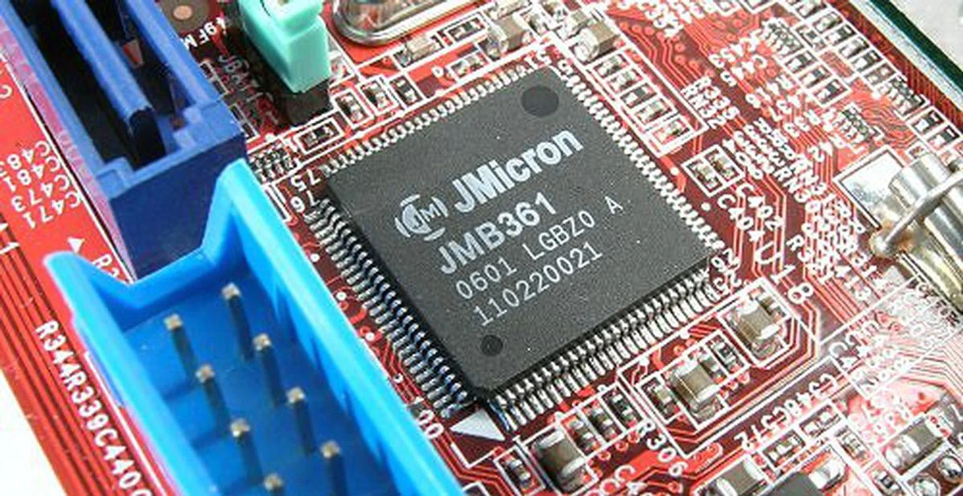 The JMB361 provides an alternative SATA 3.0Gbps port with AHCI and NCQ. The IDE channel is also needed to support legacy optical and storage devices.