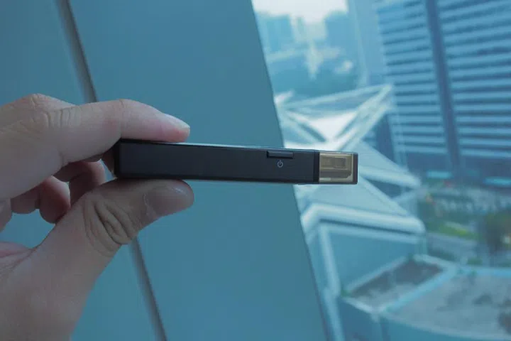 The On button, a button all devices should have. This one starts the device up, and you have four hours to binge-watch anything until it is fully discharged.