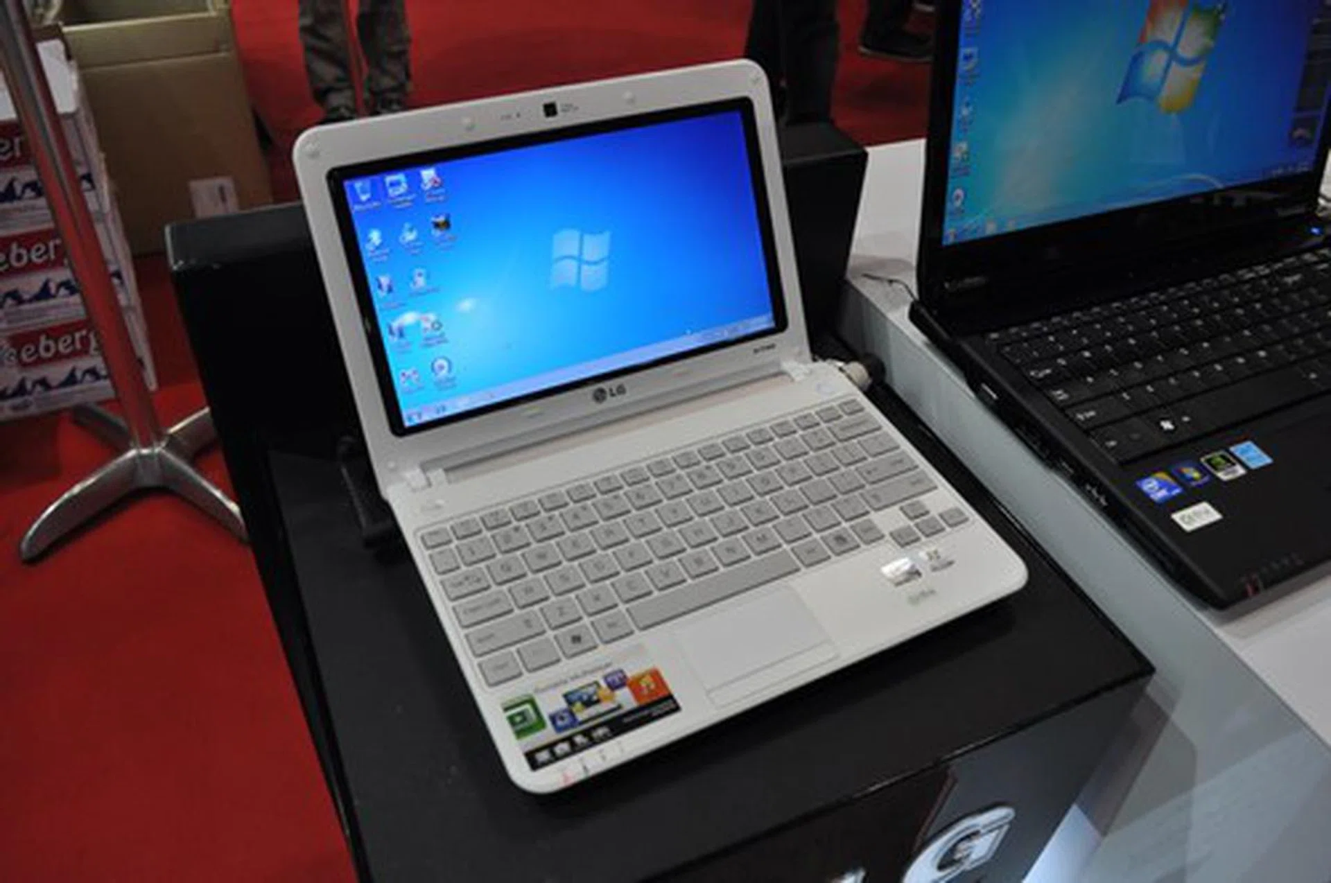 The new X140-L netbook features an Intel Atom N470 1.83GHz processor, 10.1" display, 2GB RAM, 250GB HDD and Windows 7 Starter for $699 (3G model available at $799).