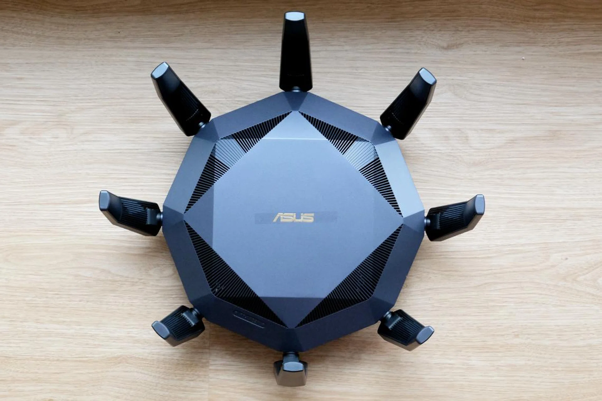 With its large antennas, the ASUS RT-AX89X is a super conspicuous router.