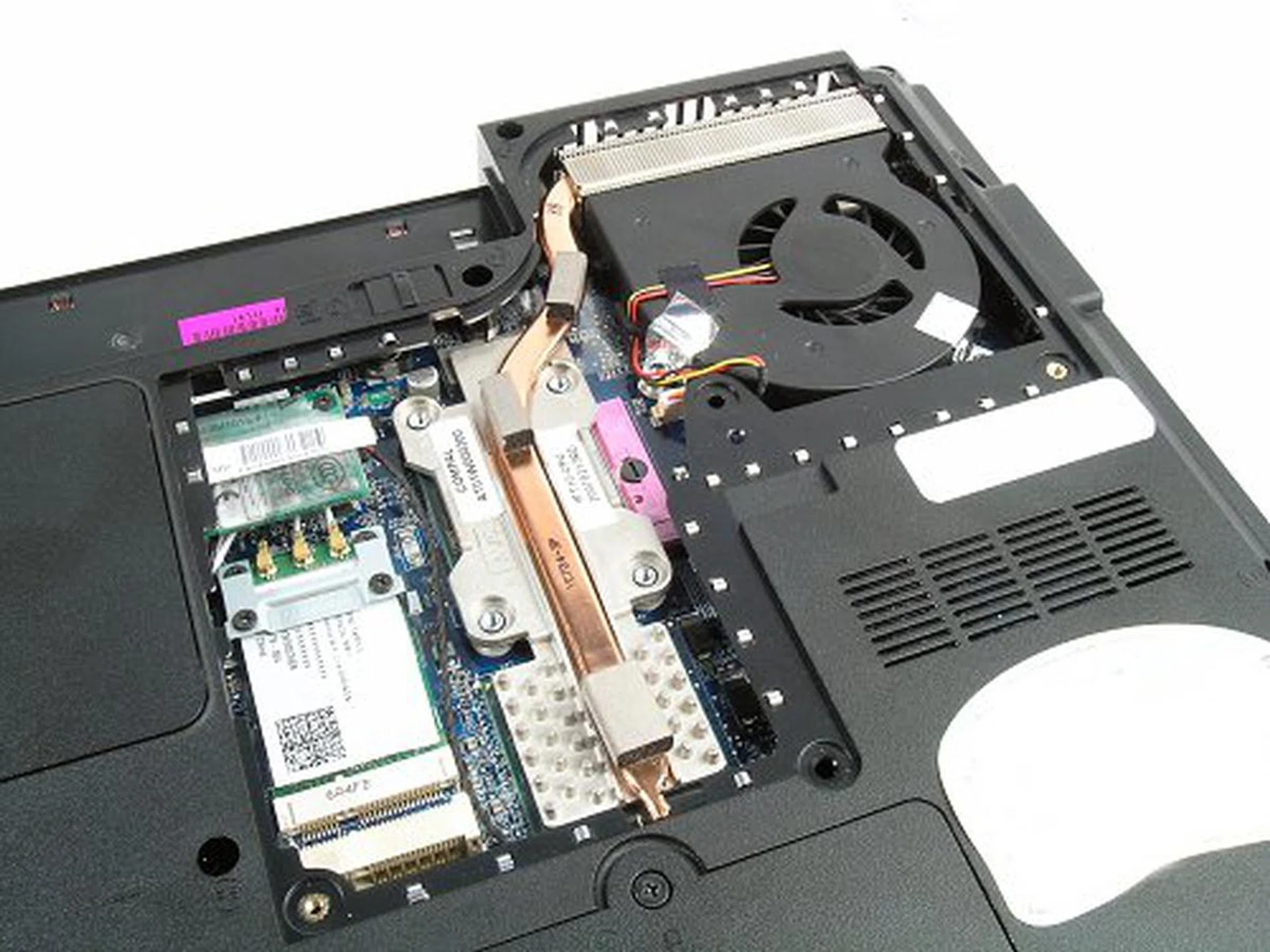 Chipsets are meant to be seen. Can you guess which component is which?