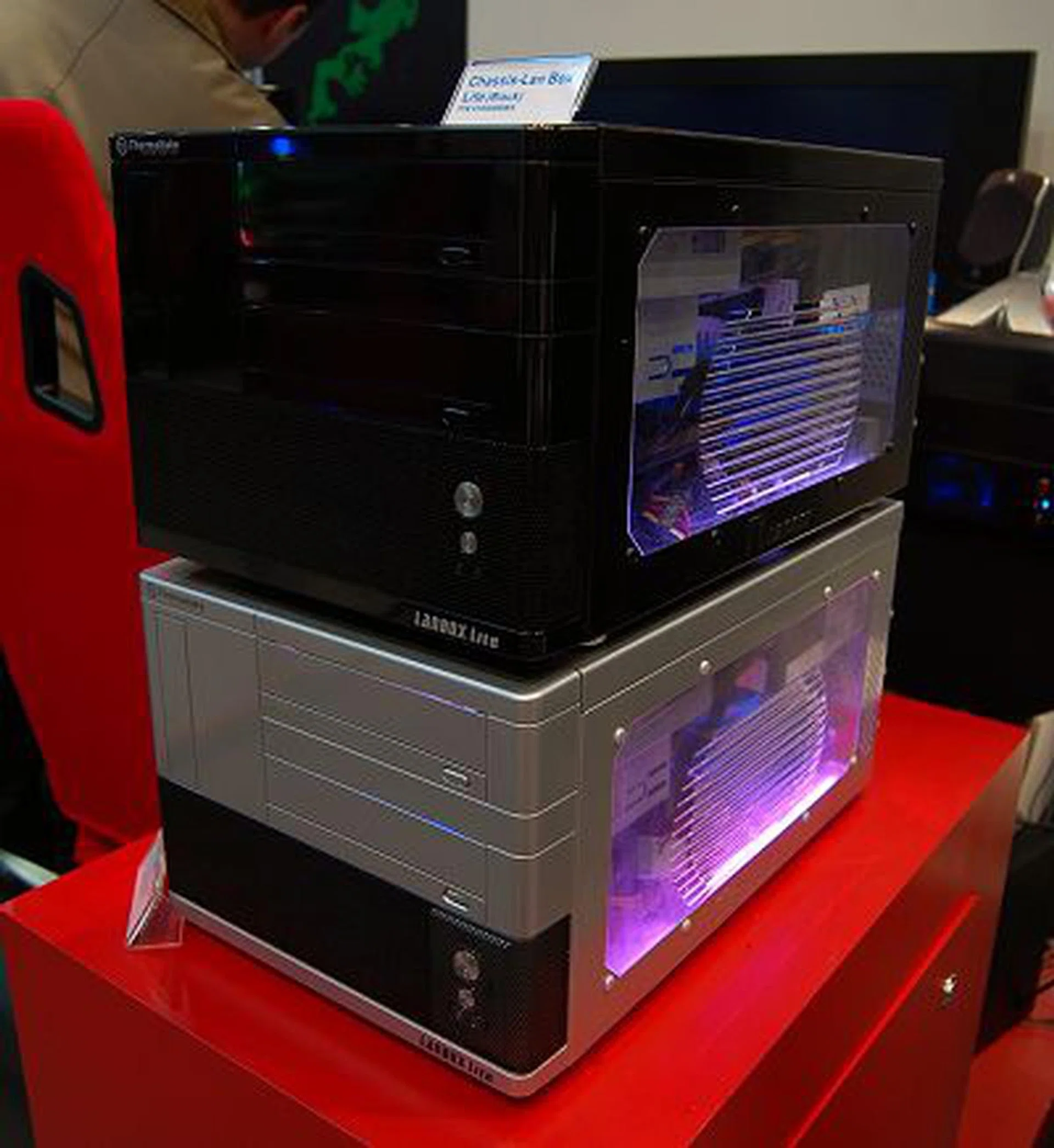  A lighter, boxier and less elegant version of the VF variant above is this Lan Box Lite chassis.  