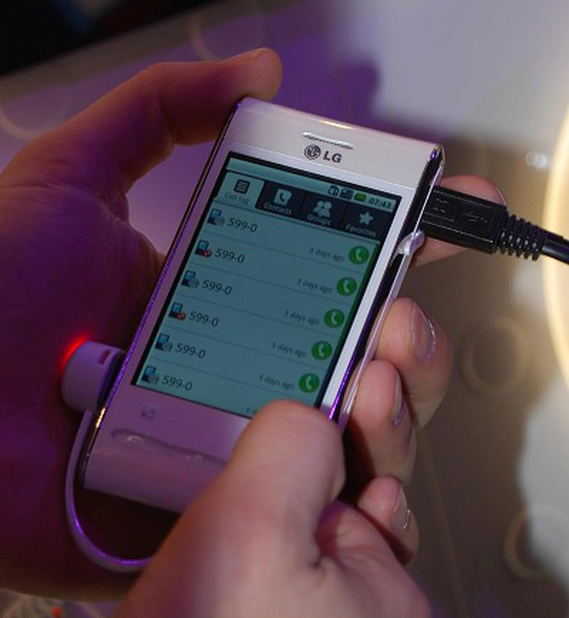 The GT540 runs on the Google Android platform and has a unified email manager, social networking manager, 3MP camera and is certified for Dolby Mobile. Thankfully, this model will be available globally.