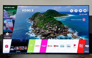 The W8 still runs WebOS, now at version 4.0.